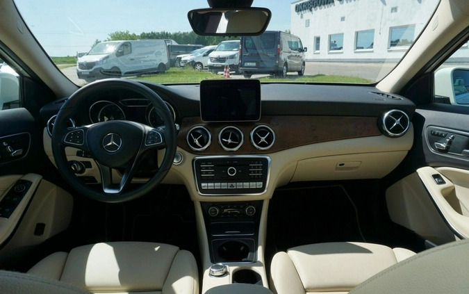 Mercedes-Benz GLA cena 116900 przebieg: 62814, rok produkcji 2017 z Hajnówka małe 781